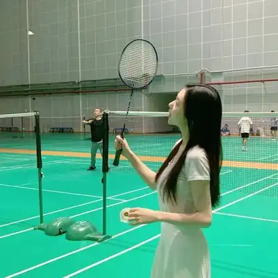 梁龙